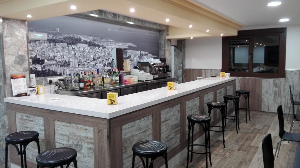 Hostal Nuevo Alonso Bembribe Ngoại thất bức ảnh