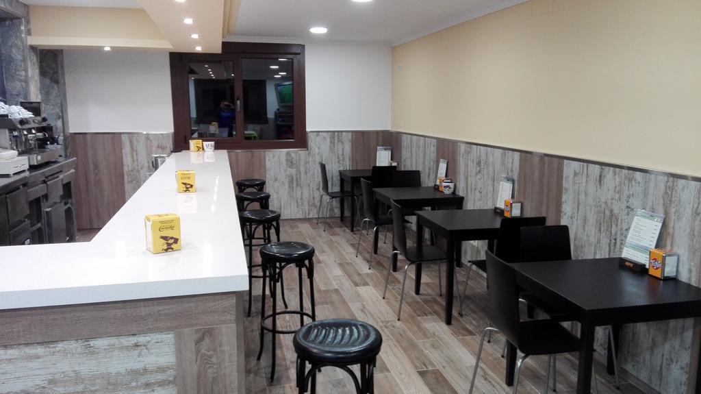 Hostal Nuevo Alonso Bembribe Ngoại thất bức ảnh
